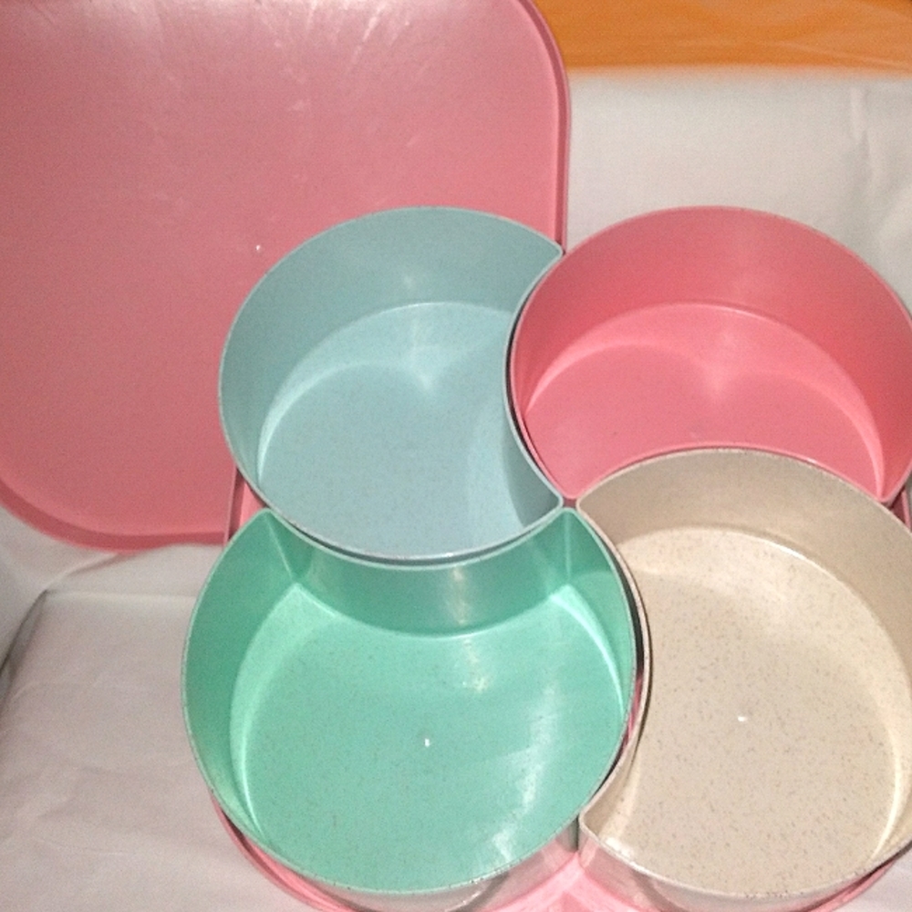 Pink Divided Serving Box - Picture 6 of 14